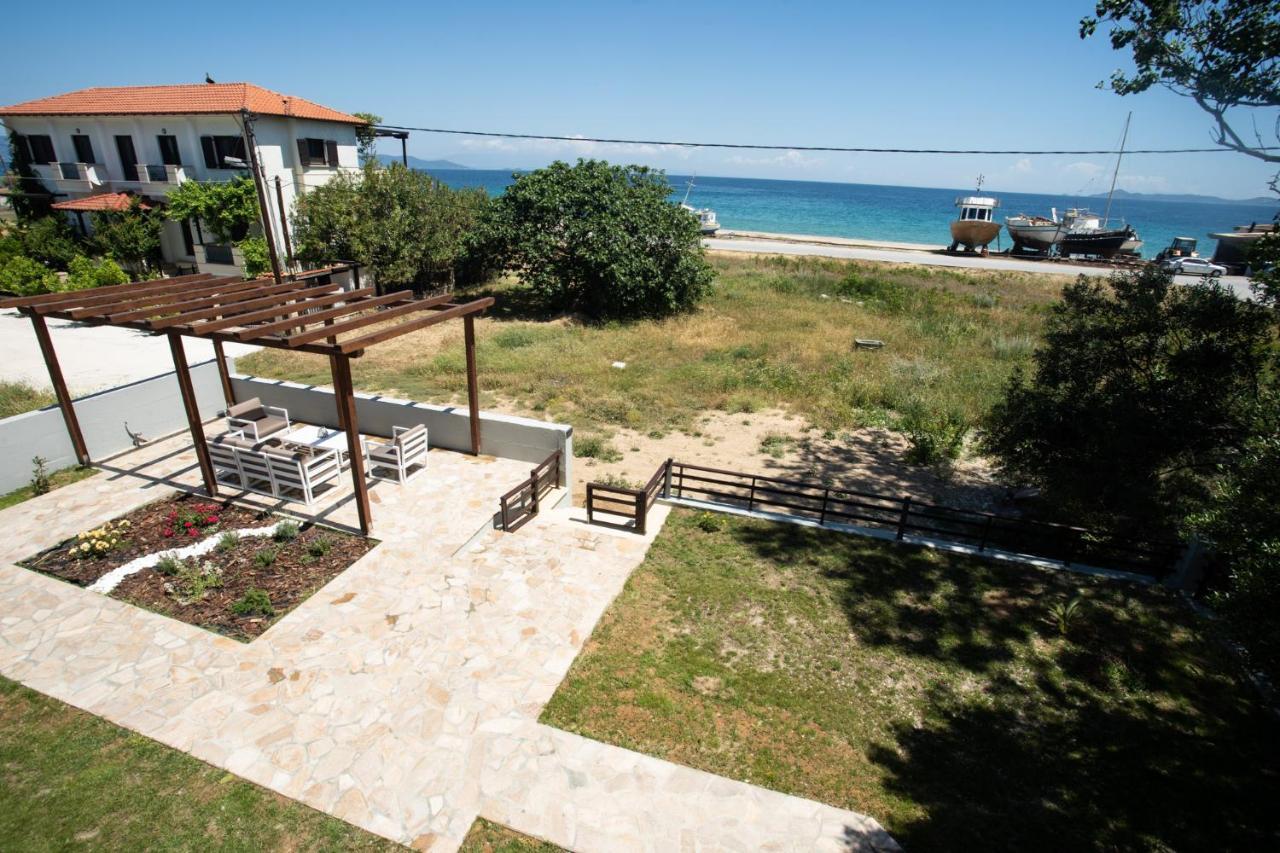 Marineiko Luxury Apartments Ierissós Esterno foto