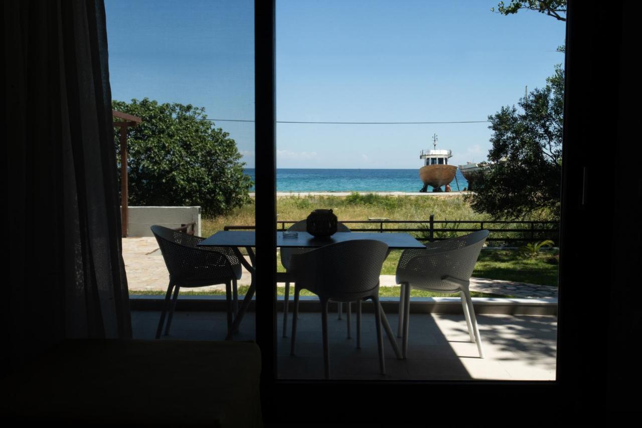 Marineiko Luxury Apartments Ierissós Esterno foto
