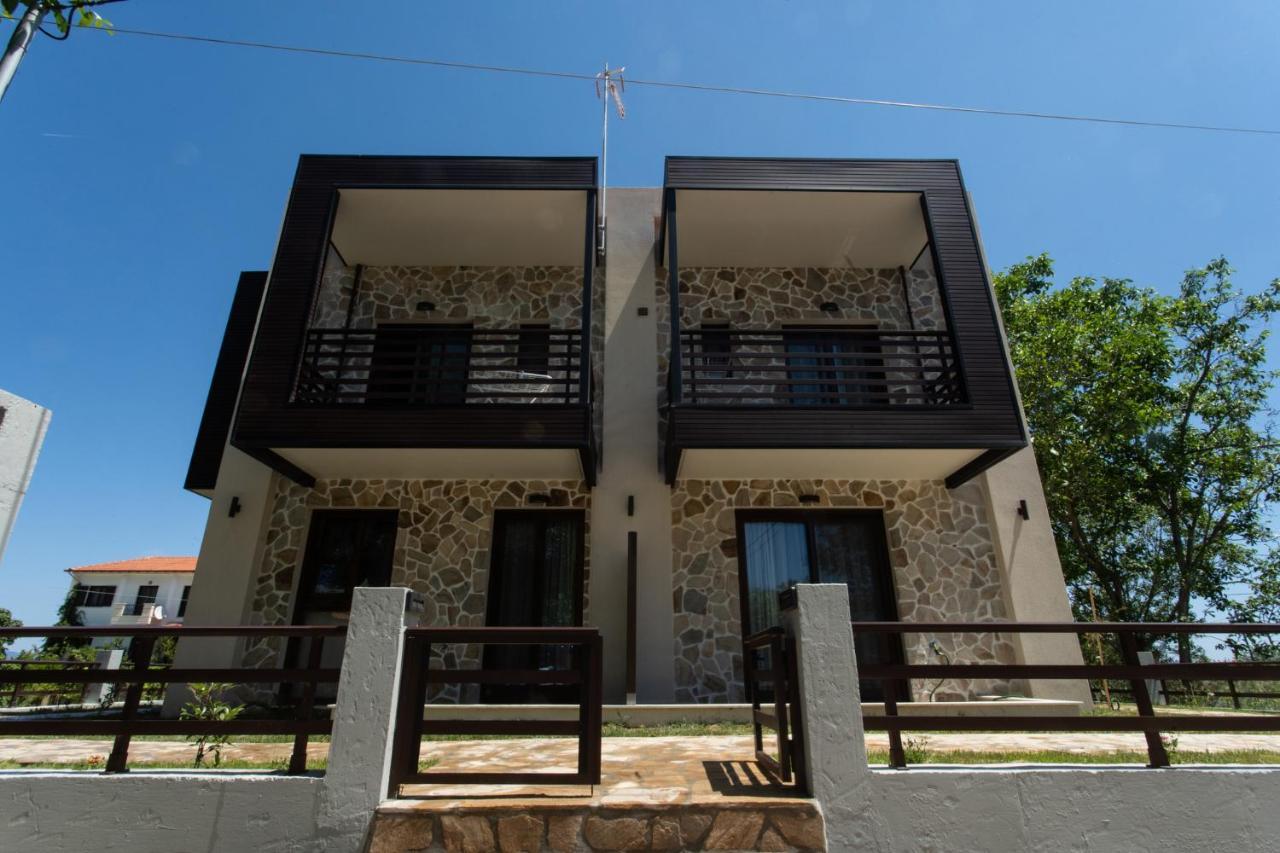 Marineiko Luxury Apartments Ierissós Esterno foto